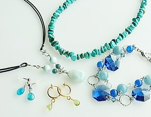 BLUE MOON*夏のキラキラアクセアリー