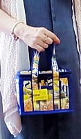 リサイクルジュースパックのバッグ