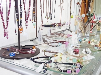 楓杏「とんぼ玉&とんぼ玉アクセサリー展」