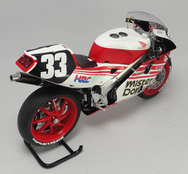 1992年の鈴鹿8耐でスクーデリアオクムラが走らせた