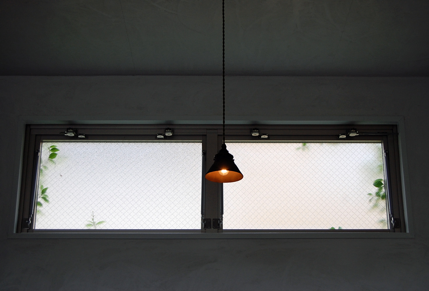 lightandgreenwindow-mitsuki.jpg