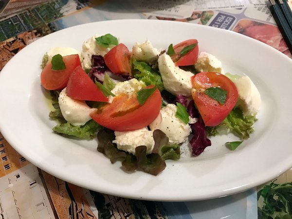 Osteria TiaLoca II カプレーゼ