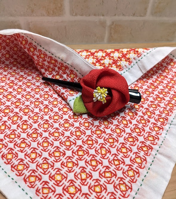 一目刺し「椿の花」 | 小鳥屋－刺し子サンプルブログ