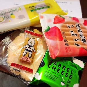 お菓子いっぱい