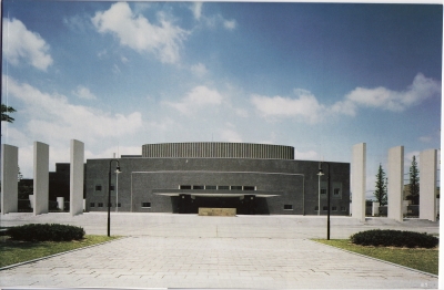 渡辺翁記念会館