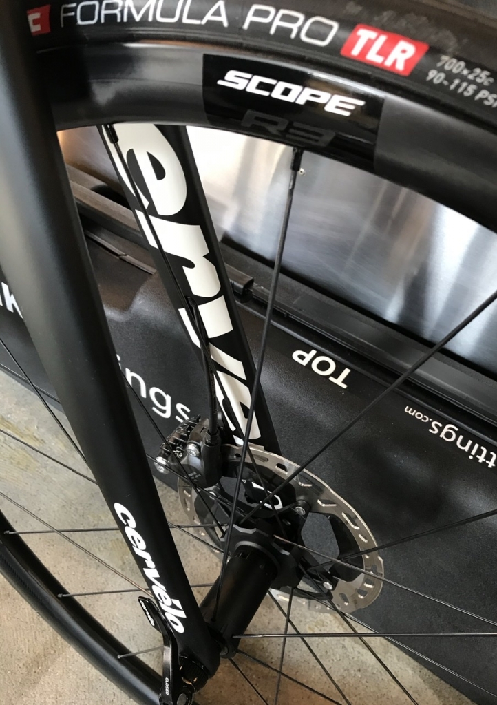 Cervelo R3 disk x Scope Cycling R3 TLR | Bicycle&Triathlon ALPHA