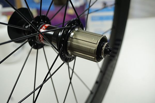 Kitt design Carbon Wheel 【キットデザイン カーボンホイール Kitt design Carbon Wheel 【キットデザイン カーボンホイール