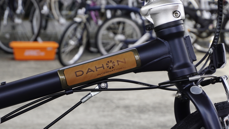 DAHON Boardwalk D8 deep indigo ブルー