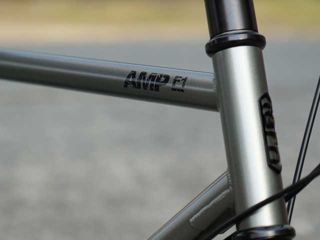 Tern AMP-F1 限定カラー:フェージングベリー 入荷しました Tern AMP-F1 限定カラー:フェージングベリー 入荷しました