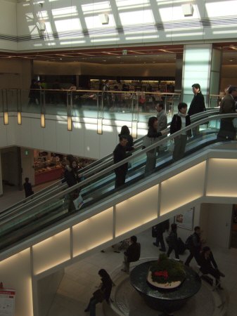 JR品川駅構内商業施設エキナカecuteエキュートでショッピング:スペイン旅行記