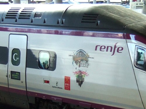 Espana España(エスパーニャ)SPAIN MADRIDマドリッドマドリードアトーチャ駅Vieja Estacion de Atocha駅舎内駅構内スペインの新幹線高速鉄道AVEアベアヴェのホームへAVE9624号セビーリャ行きセビージャ行きセビリア行き