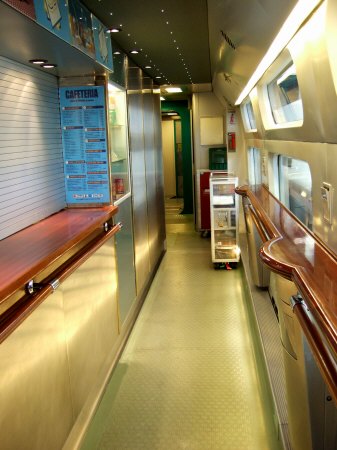 Espana España(エスパーニャ)SPAIN MADRIDマドリッドマドリードアトーチャ駅Vieja Estacion de Atocha駅舎内駅構内スペインの新幹線高速鉄道AVEアベアヴェのホームへAVE9624号セビーリャ行きセビージャ行きセビリヤ行き列車内散策BARカフェテリアCAFETERIA車両