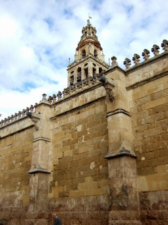 Espana España(エスパーニャ)SPAIN コルドバcordobaコルドバアルカサル通りアルカサルアルカサールAlcazarアンダルシア地方メスキータミナレット(イスラム寺院の尖塔)アルミナールの塔?