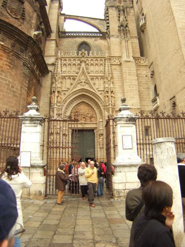 España(エスパーニャ)SPAINフラメンコの本場セビリヤへSEVILLAセビリアセビージャセビーリャ世界遺産世界文化遺産世界三大カテドラルの一つセビリア・カテドラルセビリア大聖堂ヒラルダの塔への入り口?