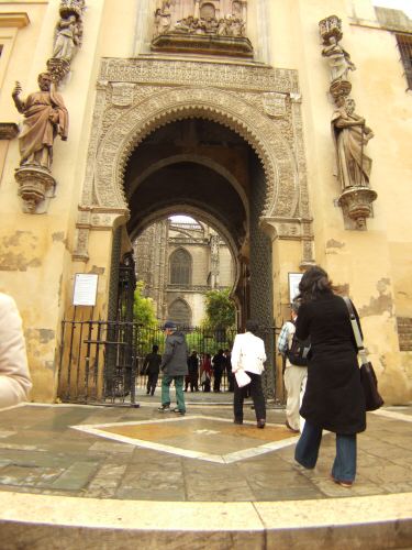 España(エスパーニャ)SPAINフラメンコの本場セビリヤへSEVILLAセビリアセビージャセビーリャ世界遺産世界文化遺産世界三大大聖堂の一つセビリア・カテドラルセビリア大聖堂Alemanesオレンジの中庭Patio de Naranjasオレンジのパティオ