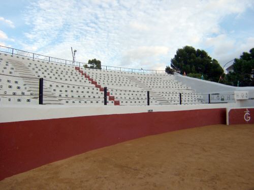エスパーニャSPAINセビリヤSEVILLAセビリアセビージャセビーリャからコスタ・デル・ソル、ミハスへCOSTA DEL SOL Mijasミハス闘牛場PLAZA DE TOROS MIJAS小規模な闘牛場たまご型闘牛場