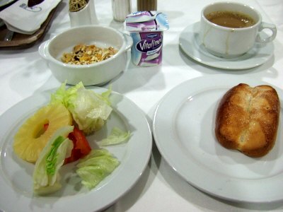 エスパーニャSPAINアンダルシア地方グラナダGRANADA Andaluciaホテル「アリサレス デル ヘネラリーフェ」HOTEL ALIXARES朝食はバイキングディナーバッフェバフェビュッフェスタイル