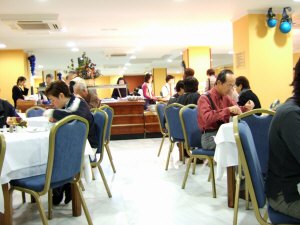 エスパーニャSPAINアンダルシア地方グラナダGRANADA Andaluciaホテル「アリサレス デル ヘネラリーフェ」HOTEL ALIXARES朝食はバイキングディナーバッフェバフェビュッフェスタイル