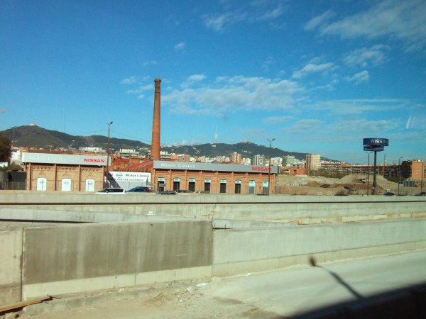 エスパーニャSPAINカタルーニャ地方・バルセロナ日産自動車Motor Llansa