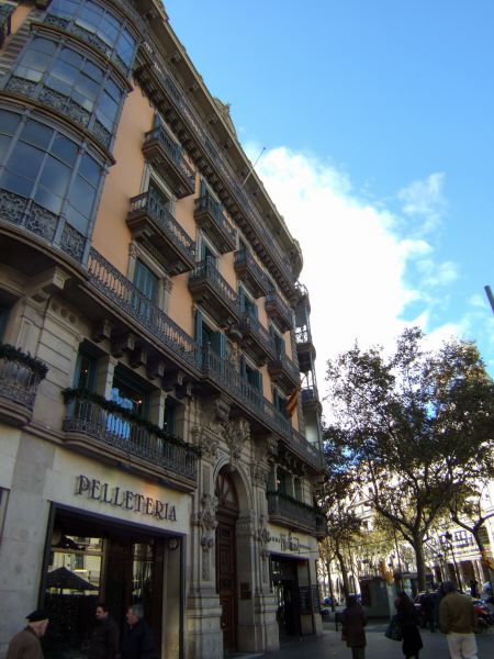エスパーニャSPAINカタルーニャ地方・バルセロナ市街地Gran Via del les Corts Catalanes