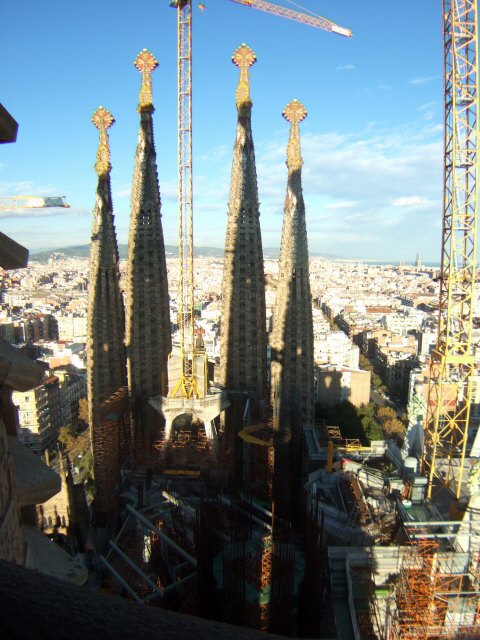 エスパーニャSPAINカタルーニャ地方・バルセロナ市街地の風景サグラダ・ファミリア(聖家族教会)サクラダファミリアtemplo de la Sagrada Familiaアントニ・ガウディ建設現場