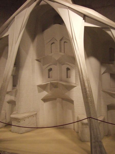 エスパーニャSPAINカタルーニャ地方・バルセロナ市街地の風景サグラダ・ファミリア(聖家族教会)サクラダファミリアtemplo de la Sagrada Familiaアントニ・ガウディ