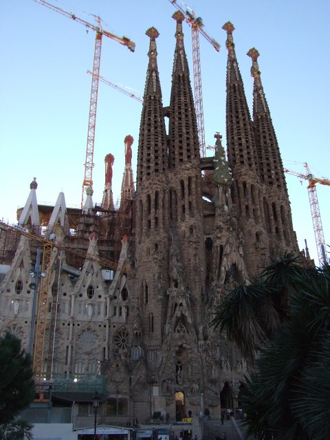エスパーニャSPAINカタルーニャ地方・バルセロナ市街地の風景サグラダ・ファミリア(聖家族教会)サクラダファミリアtemplo de la Sagrada Familiaアントニ・ガウディ