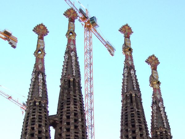 エスパーニャSPAINカタルーニャ地方・バルセロナ市街地の風景サグラダ・ファミリア(聖家族教会)サクラダファミリアtemplo de la Sagrada Familiaアントニ・ガウディ