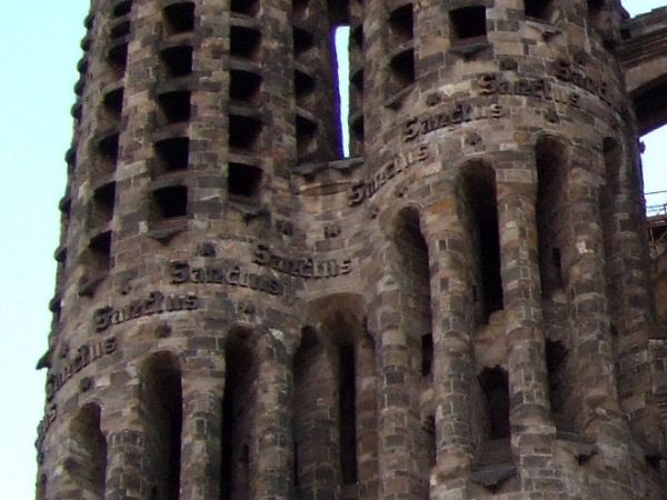 エスパーニャSPAINカタルーニャ地方・バルセロナ市街地の風景サグラダ・ファミリア(聖家族教会)サクラダファミリアtemplo de la Sagrada Familiaアントニ・ガウディ