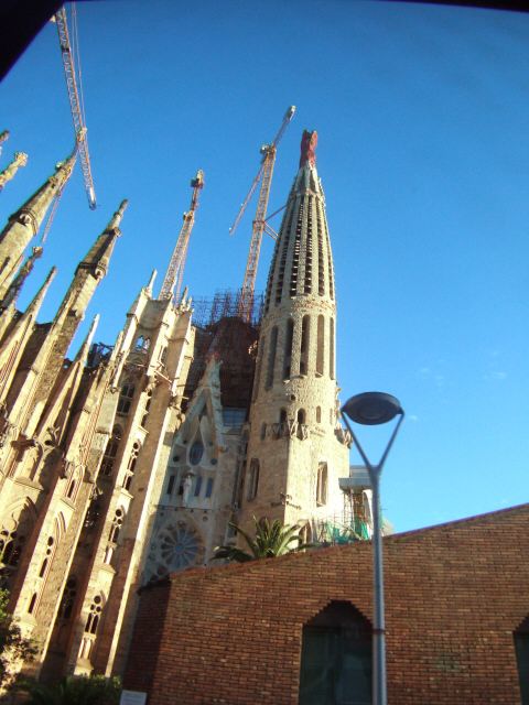 エスパーニャSPAINカタルーニャ地方・バルセロナ市街地の風景サグラダ・ファミリア(聖家族教会)サクラダファミリアtemplo de la Sagrada Familiaアントニ・ガウディ