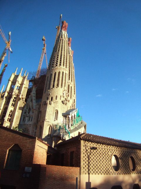 エスパーニャSPAINカタルーニャ地方・バルセロナ市街地の風景サグラダ・ファミリア(聖家族教会)サクラダファミリアtemplo de la Sagrada Familiaアントニ・ガウディ