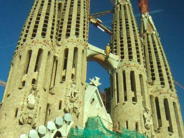 エスパーニャSPAINカタルーニャ地方・バルセロナ市街地の風景サグラダ・ファミリア(聖家族教会)サクラダファミリアtemplo de la Sagrada Familiaアントニ・ガウディ