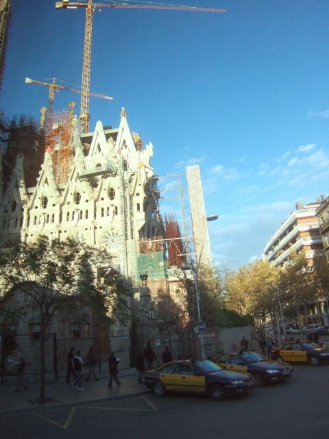 エスパーニャSPAINカタルーニャ地方・バルセロナ市街地の風景サグラダ・ファミリア(聖家族教会)サクラダファミリアtemplo de la Sagrada Familiaアントニ・ガウディ