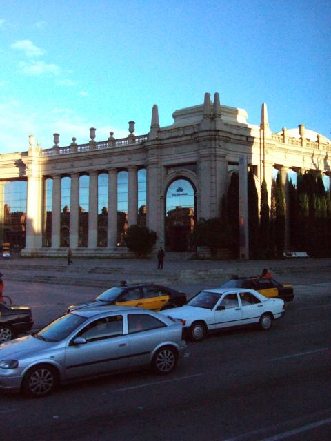 エスパーニャSPAINカタルーニャ地方・バルセロナ市街地の風景スペイン広場Placa de Espanyaバルセロナの見本市会場展示場コンベンションセンター