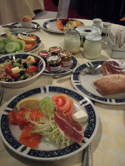 エスパーニャSPAINカタルーニャ地方・バルセロナリッツ ホテル バルセロナ パレスホテル(Palace Hotel Hotel Barcelona)RITZ hotel生ハムサーモン