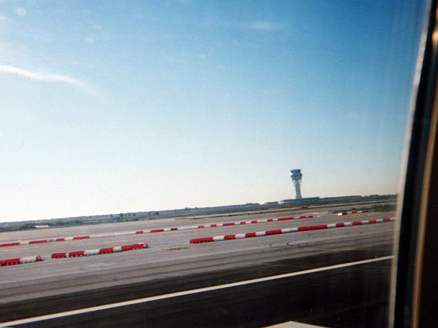 エスパーニャSPAINカタルーニャ地方・バルセロナ空港BCNバルセロナプラット空港SPANAIR EC-IMB エアバスAIRBUS A320-200滑走路25Rから滑走開始
