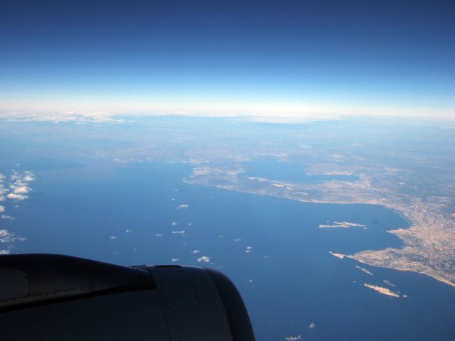SPANAIR EC-IMB エアバスAIRBUS A320-200 フランス・マルセイユの街 マルセイユ港