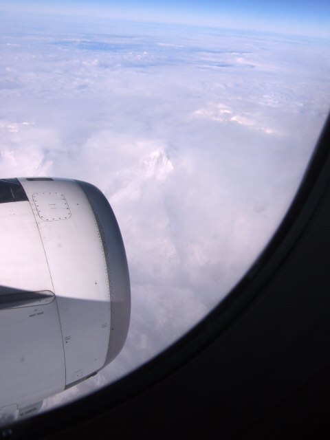 SPANAIR EC-IMB エアバスAIRBUS A320-200スイスアルプスの山々ヨーロッパアルプス雲海