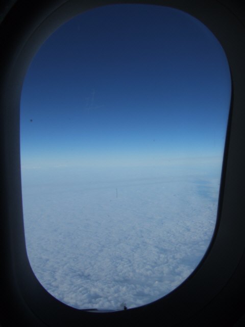 SPANAIR EC-IMB エアバスAIRBUS A320-200ヨーロッパ上空飛行機雲