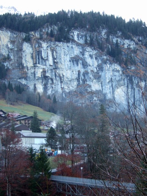 スイス・ユングフラウヨッホ観光ラウターブルネンLauterbrunnenBOB登山鉄道WAB登山鉄道