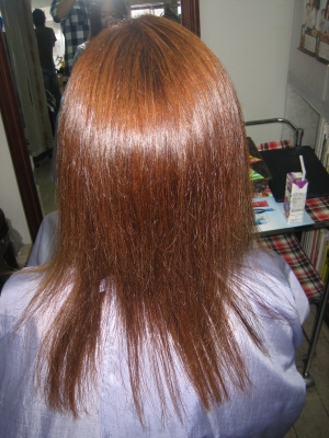 ヘアカラーと縮毛矯正の失敗を治す美容室