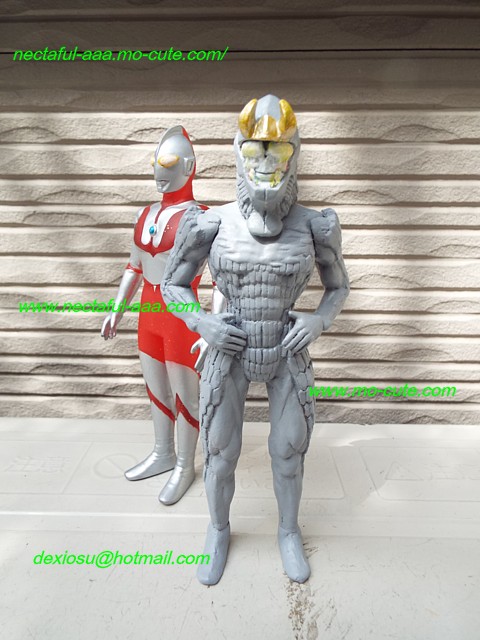 ウルトラマン初稿（ベムラー）彫刻フィギュア現状。 | Nectaful-αααと