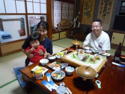 ☆竹井ファミリーさま☆以前看護婦学生の頃、当館でアルバイトして貰ってましたトモちゃんです〜♪お子ちゃんかわいい〜♪