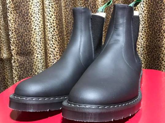 solovair greasy dealer boot