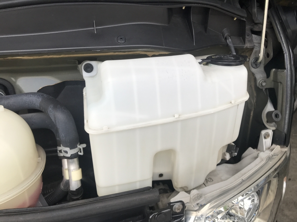 トヨタ ハイエースバン スーパーGLに、モデリスタフロントリップ トヨタ ハイエースバン スーパーGLに、モデリスタフロントリップ