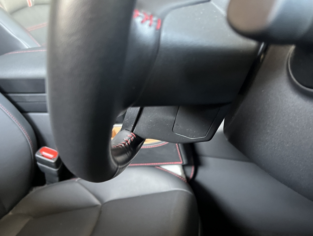 トヨタRAV4 PHVに、パドルシフトの取付けを致しました。 | KAK トヨタRAV4 PHVに、パドルシフトの取付けを致しました。 | KAK