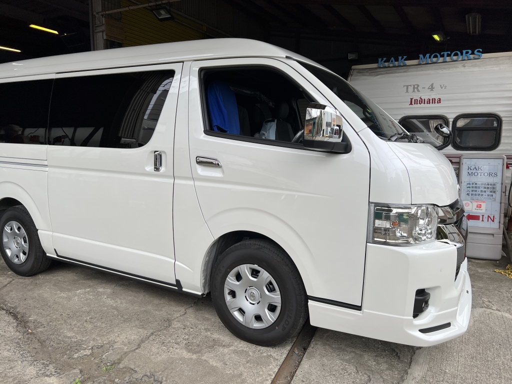 ハイエースダークプライムⅡ リアトリムパネル左右 窓パネル設置！200