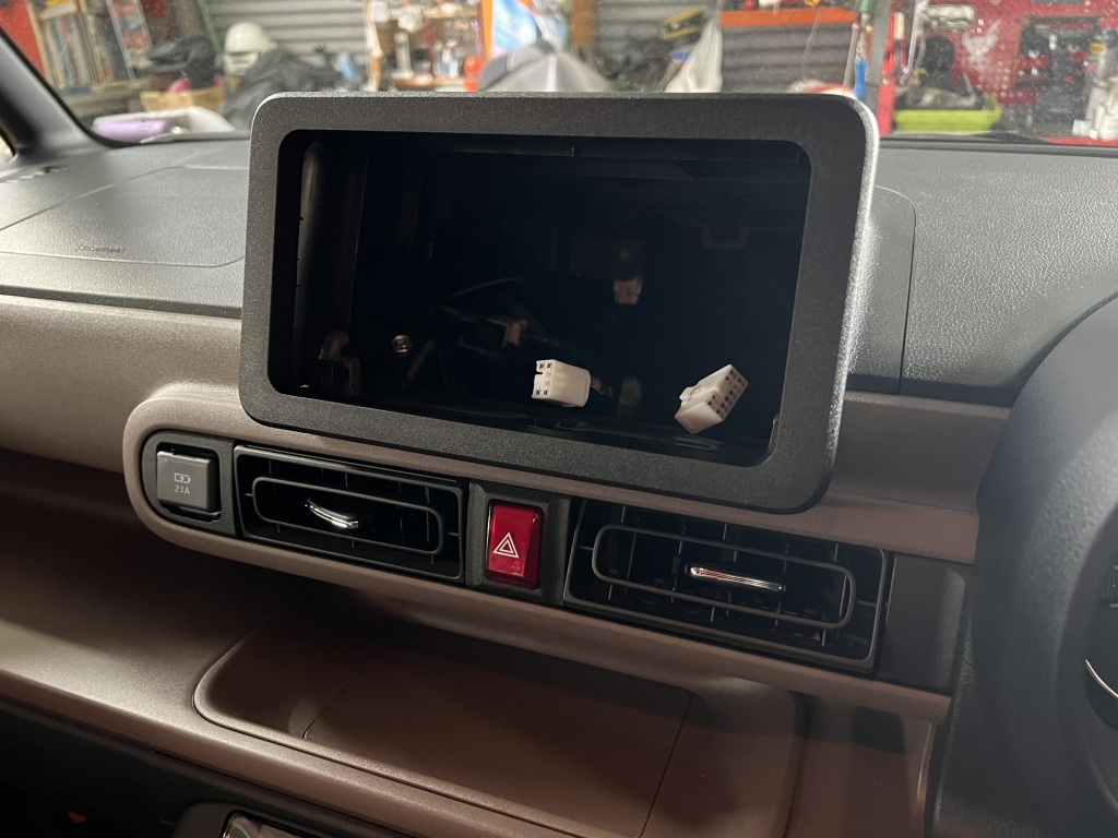 ダイハツ ムーブキャンバスに、ナビゲーション、スピーカー、ドライブ