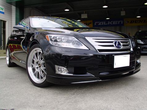 LS600h中期控えめなカスタマイズです！！ | 瀬谷タイヤの