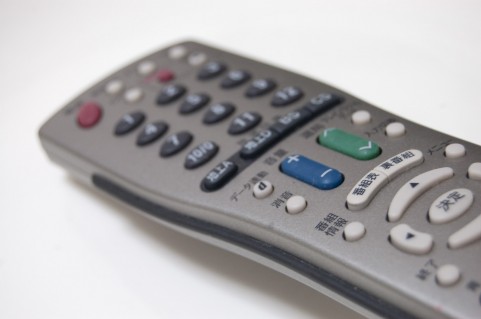 TVのリモコン-債務整理日記